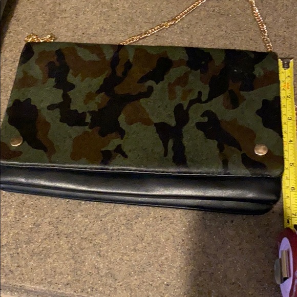 Crossbody camo purse - Picture 7 of 7